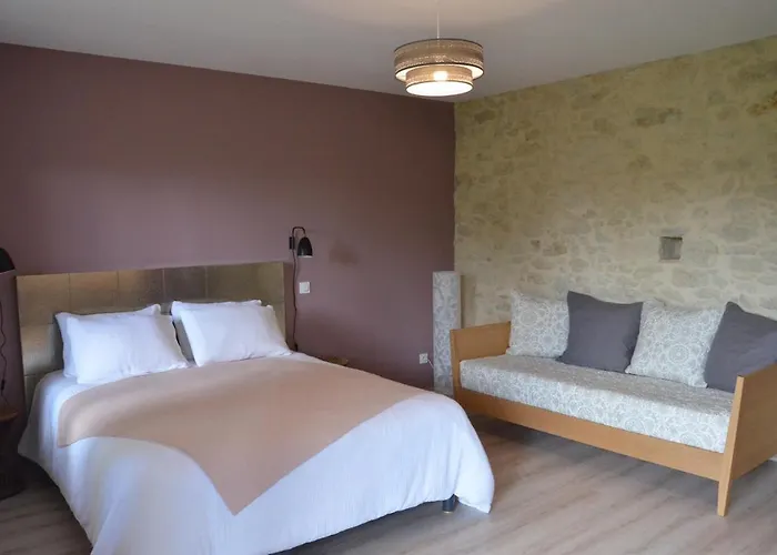 Au Petit Grain Bed & Breakfast 3*